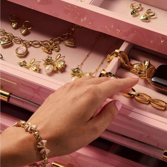 Kendra Scott x LoveShackFancy Bow Gold Delicate Chain Bracelet(Light Pink Ename) - Picture 2 of 6